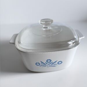 Corning Ware A-1½-B Casserole for Family Meals; Cornflower Dish w Lid
